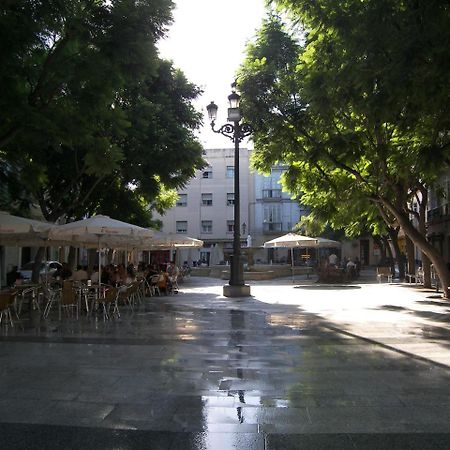 Apartamento 19 Dias Y Muchas Noches Cadiz Exterior photo